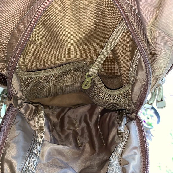 EUC Fox Tactical Compact Modular Hydration Backpack - Molle - Color Coyote - Picture 7 of 10